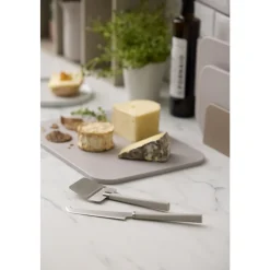 Emma Ostesæt 2 dele