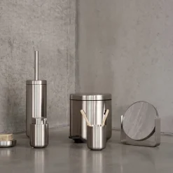 Ume Toiletrulleholder